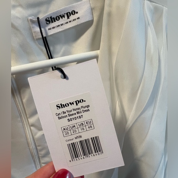 MINI DRESS - PLUNGE BALLOON SLEEVE DRESS IN WHITE - Picture 8 of 8